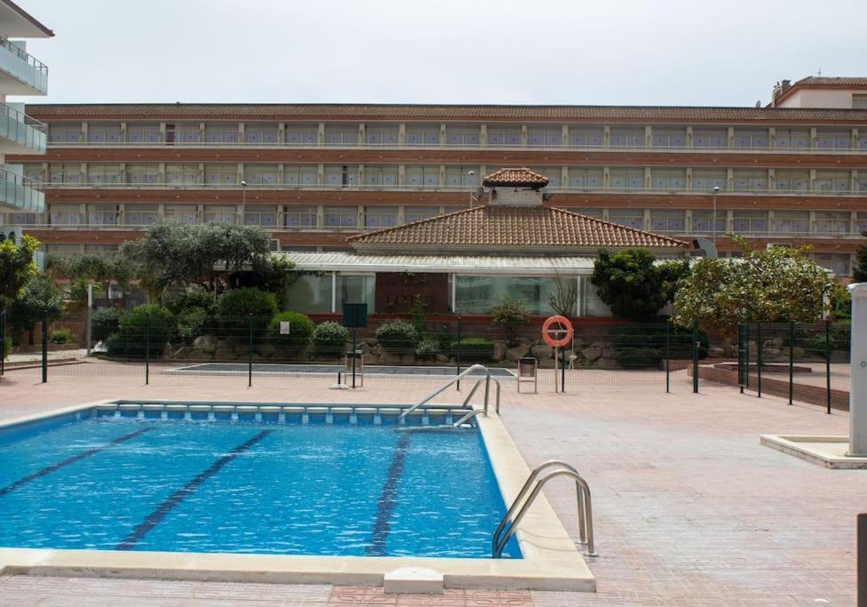 Alegre Apto Con Piscina, A 300M De La Playa. Бланес Екстер'єр фото